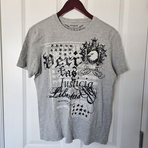 Express Men's Tee - Great Condition